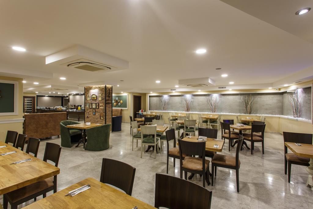Antroyal Hotel Antalya Luaran gambar