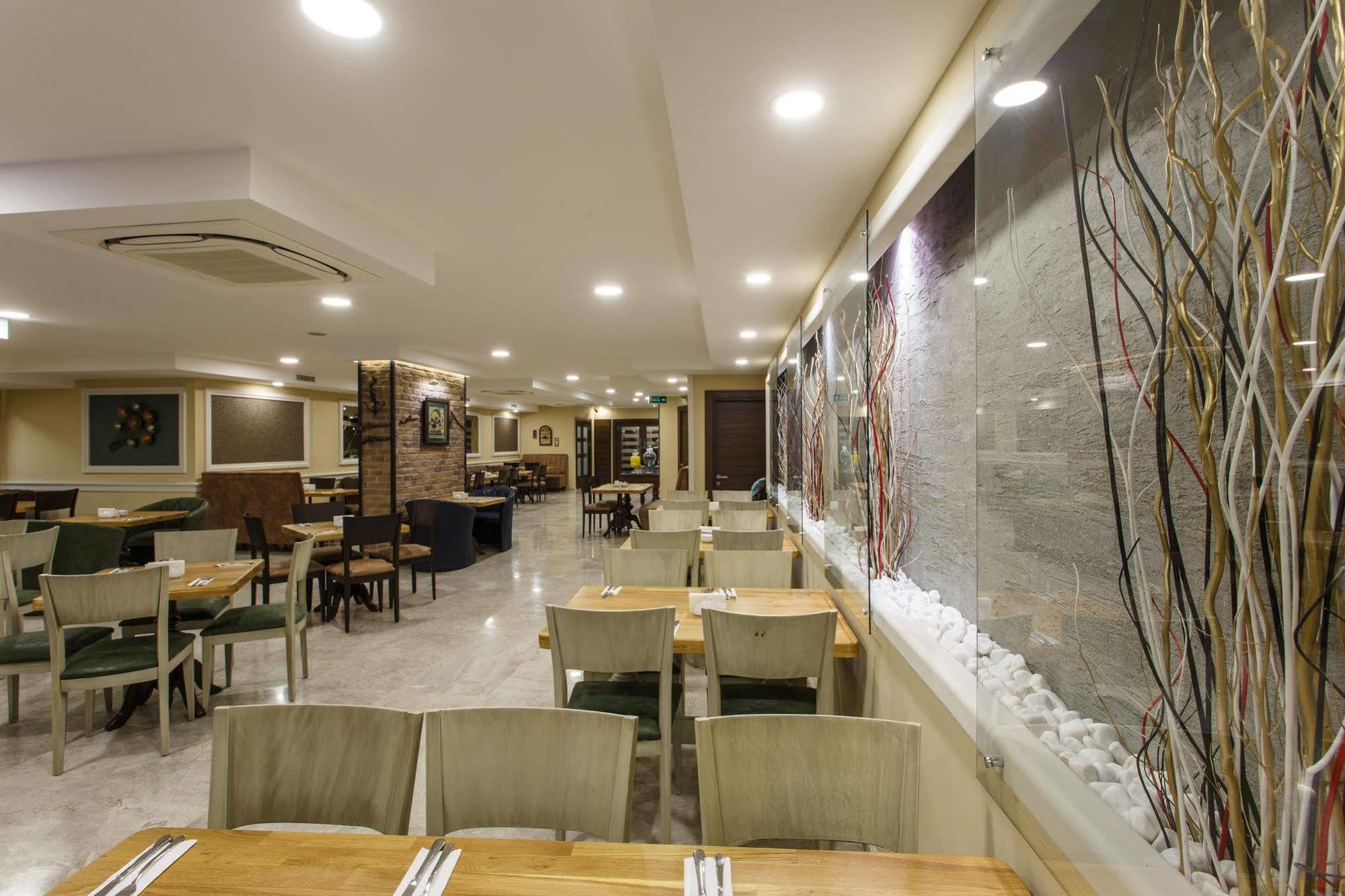 Antroyal Hotel Antalya Luaran gambar