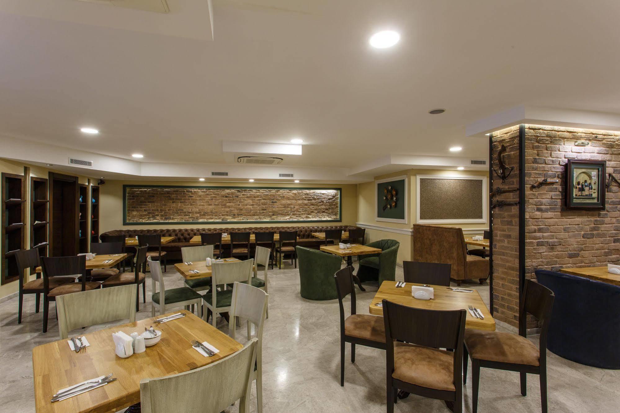 Antroyal Hotel Antalya Luaran gambar