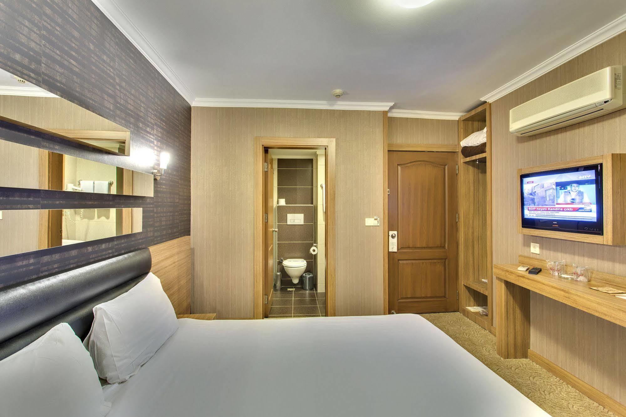 Antroyal Hotel Antalya Luaran gambar