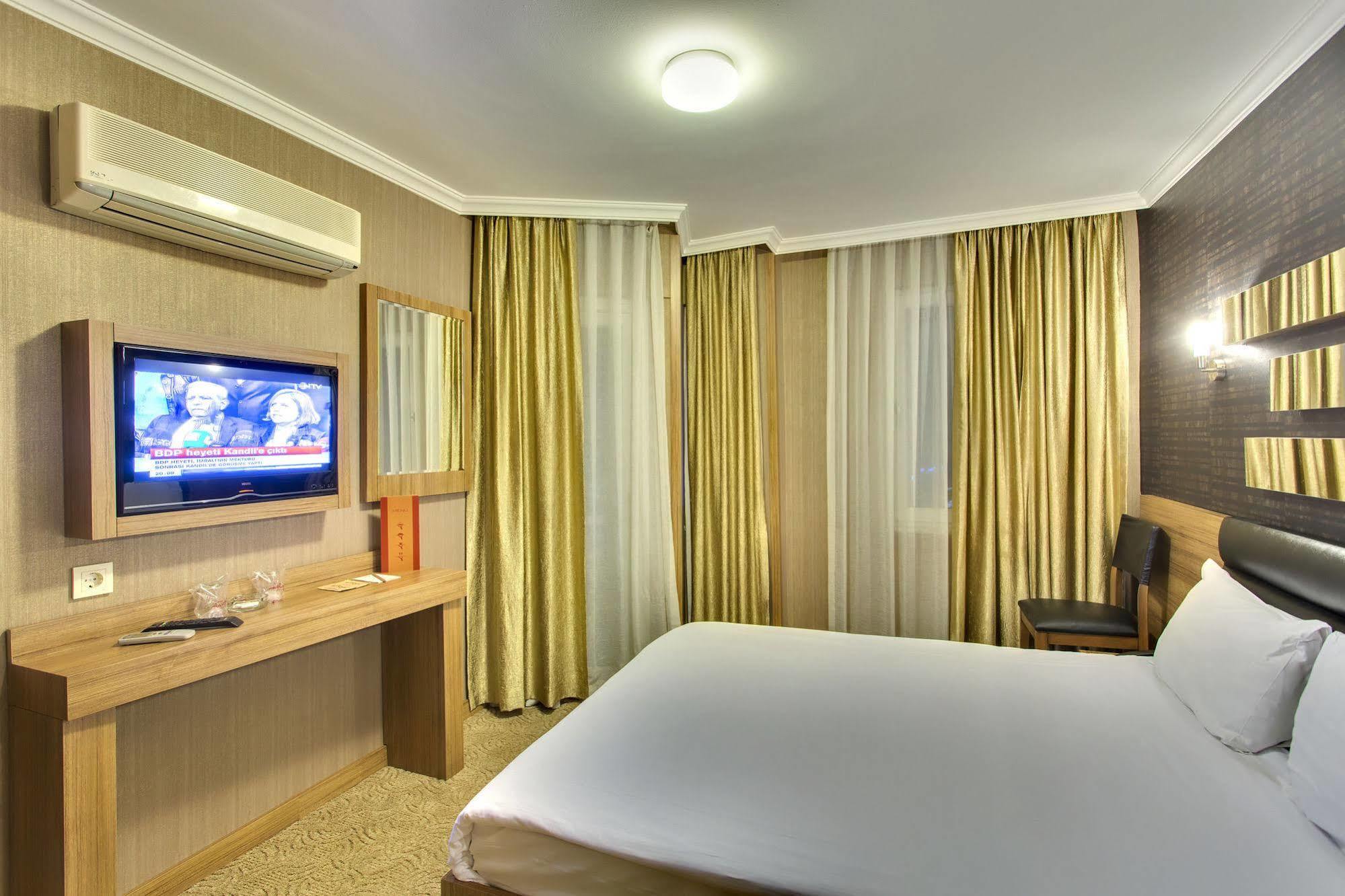 Antroyal Hotel Antalya Luaran gambar