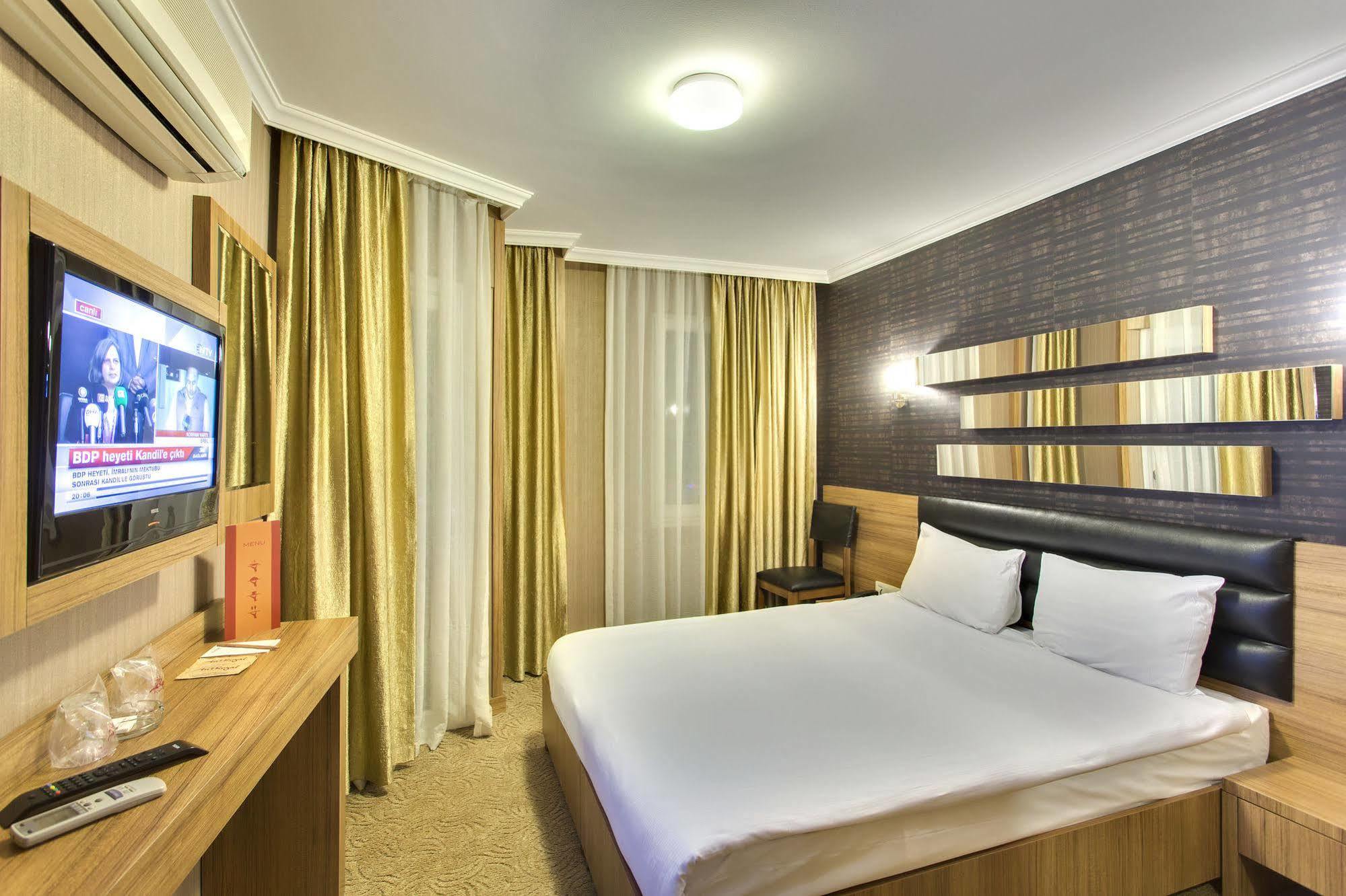 Antroyal Hotel Antalya Luaran gambar